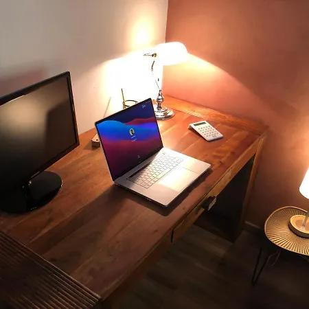 Apartment Casa Toret: Bilocale Luminoso E Moderno, Ben Attrezzata