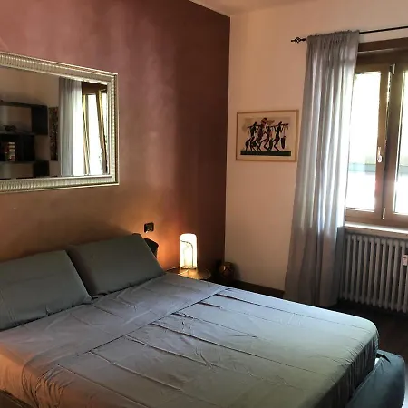 Apartment Casa Toret: Bilocale Luminoso E Moderno, Ben Attrezzata Turin